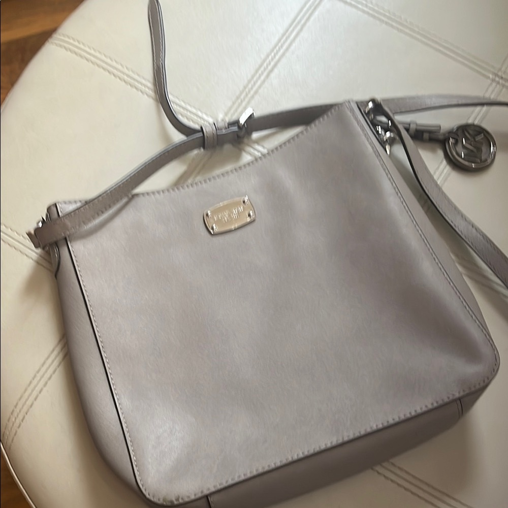 MICHAEL KORS Gray Crossbody Bag beautiful